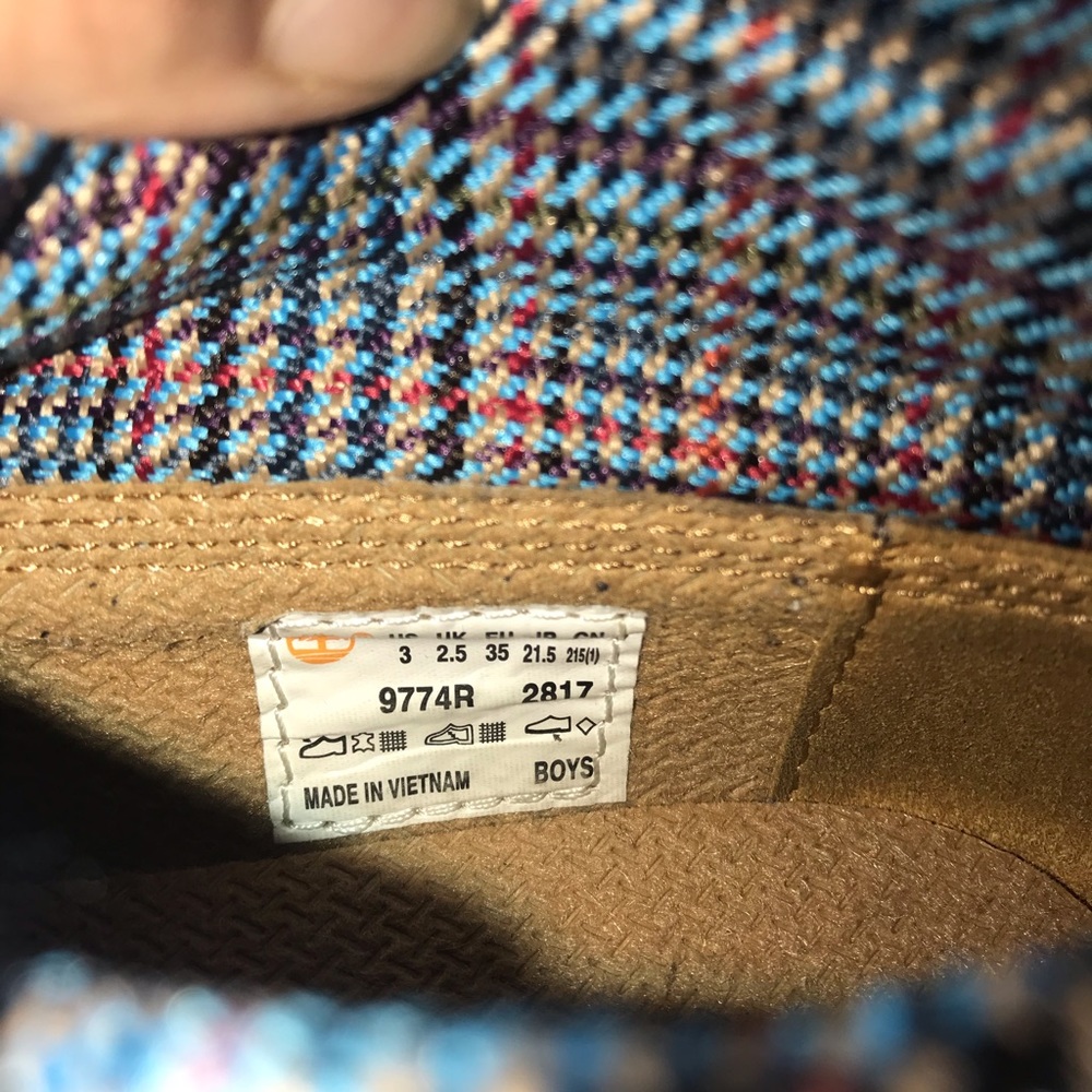 Timbs size 3 - Picture 3 of 4